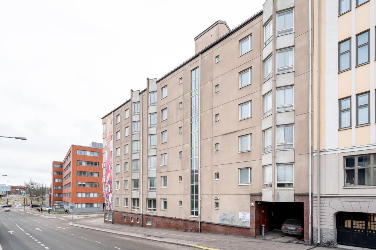 Hiisi Homes Helsinki Soernaeinen Екстериор снимка