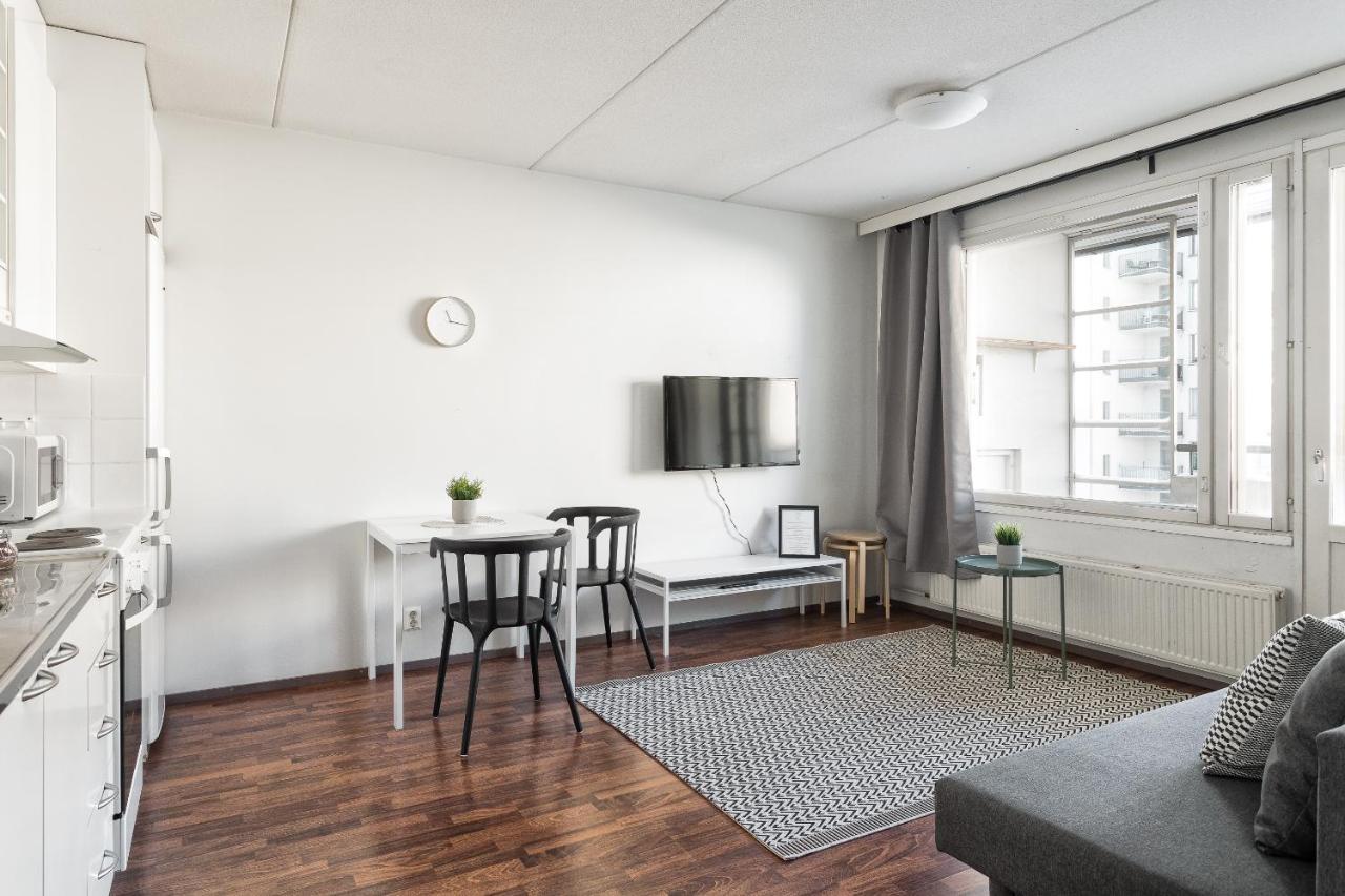 Hiisi Homes Helsinki Soernaeinen Екстериор снимка